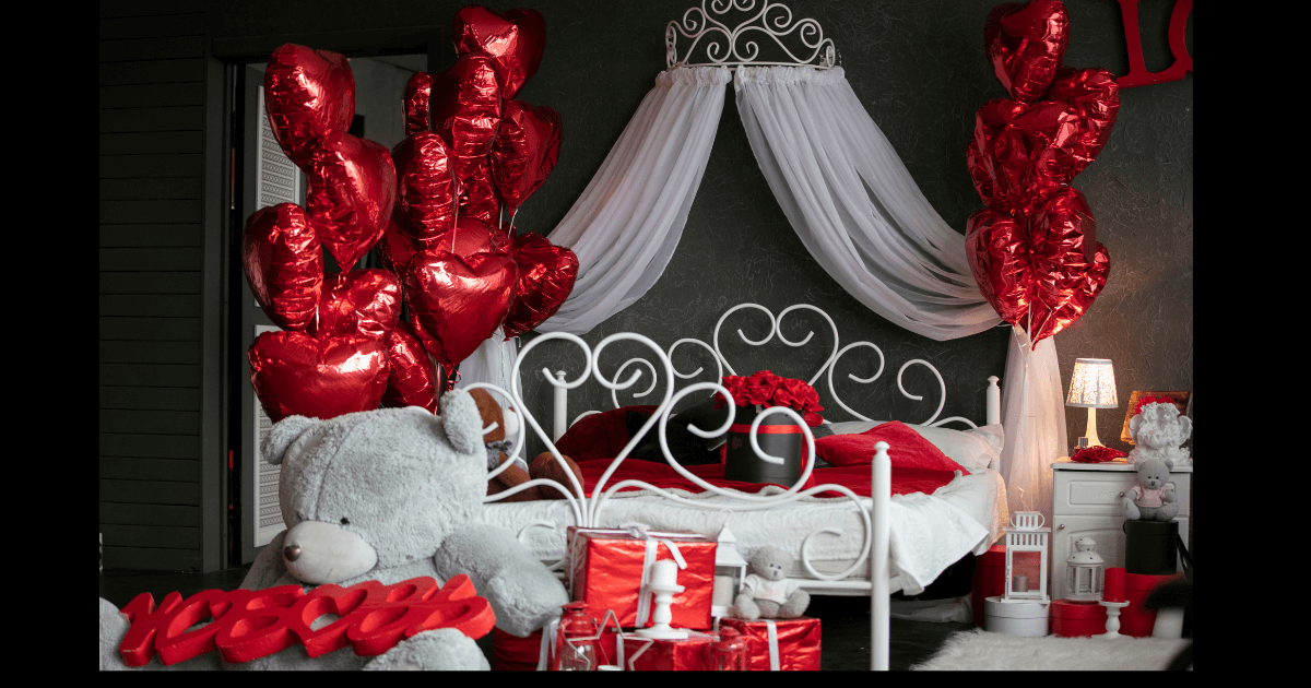 surprise birthday room decoration for boyfriend